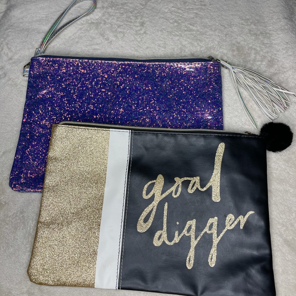 POUCHES - Picture 2 of 13
